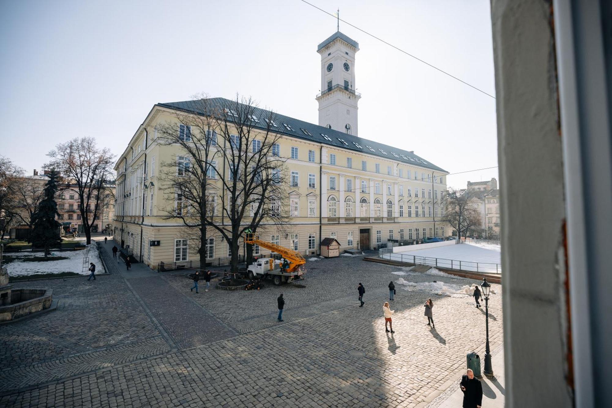 View On Rynok Square Apartments ลวีฟ ภายนอก รูปภาพ